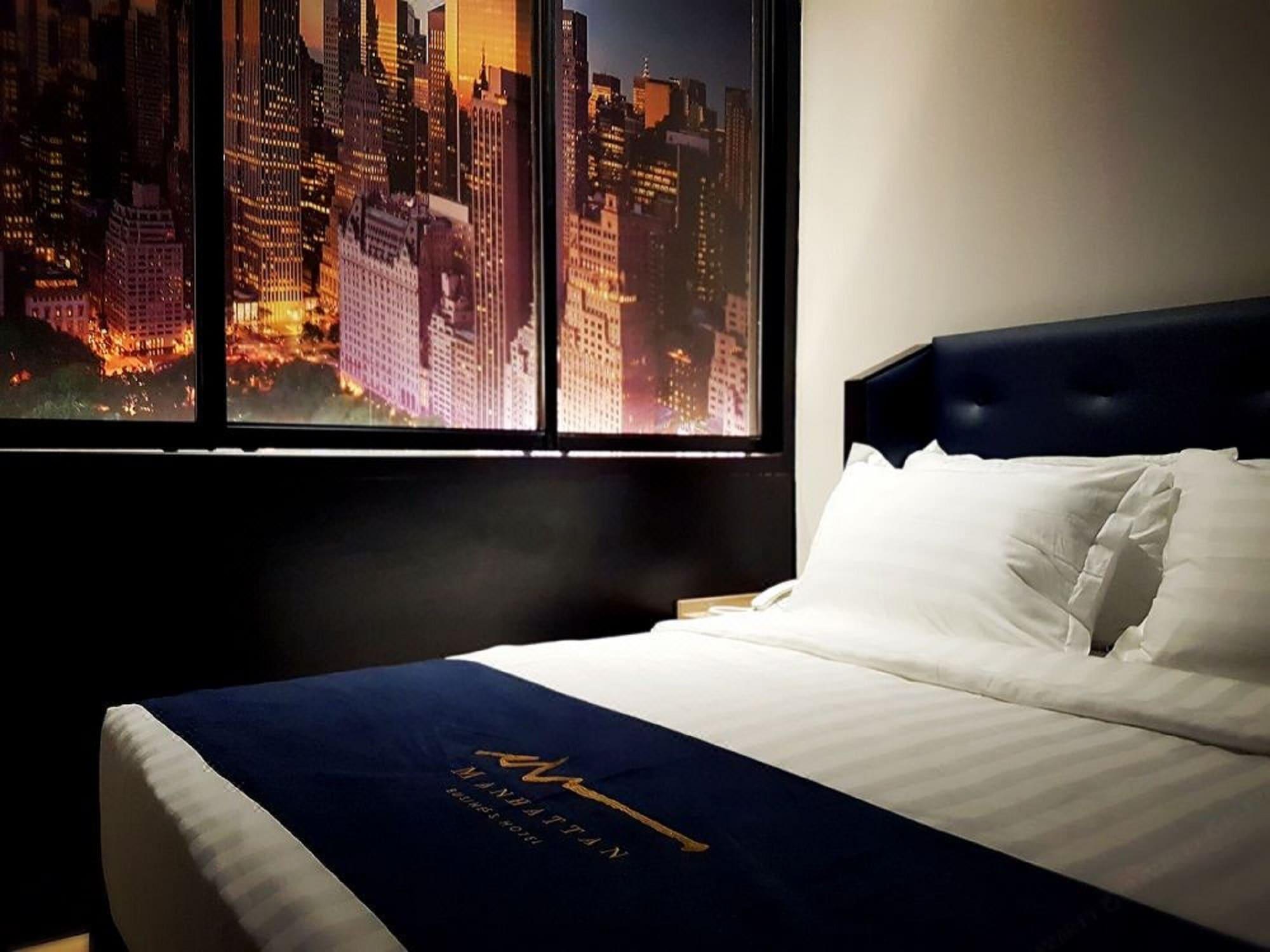 Manhattan Business Hotel Ttdi Куала-Лумпур Екстер'єр фото