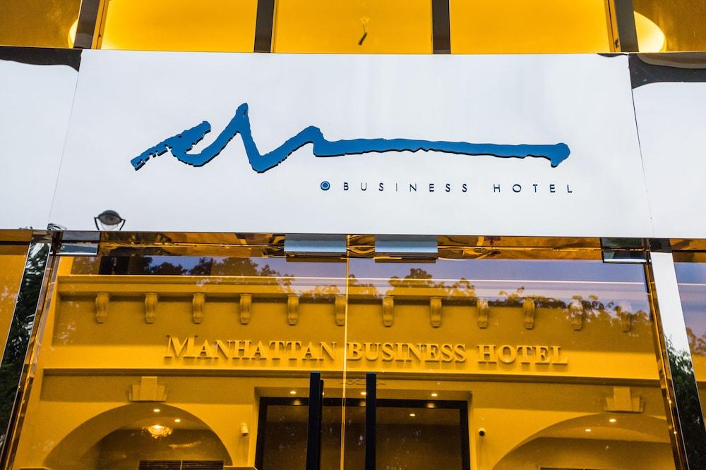 Manhattan Business Hotel Ttdi Куала-Лумпур Екстер'єр фото